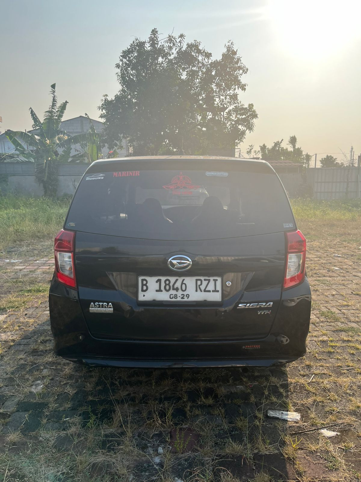 DAIHATSU  SIGRA  D