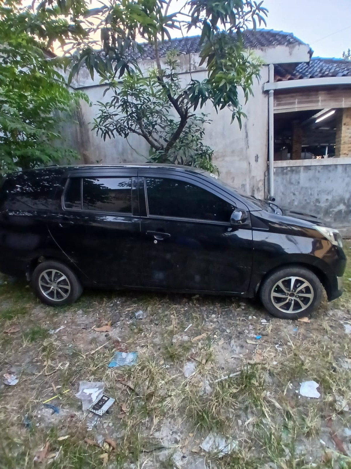 DAIHATSU SIGRA  R
