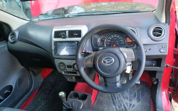 DAIHATSU  AYLA