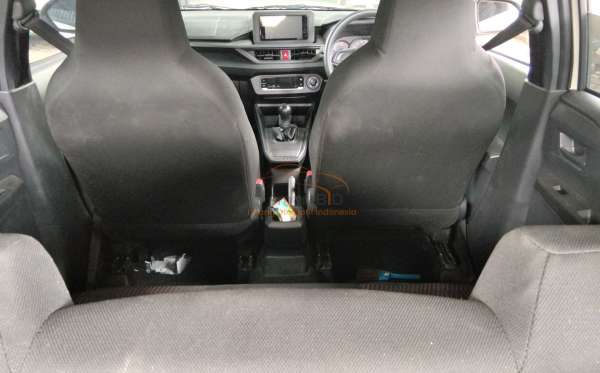 DAIHATSU AYLA