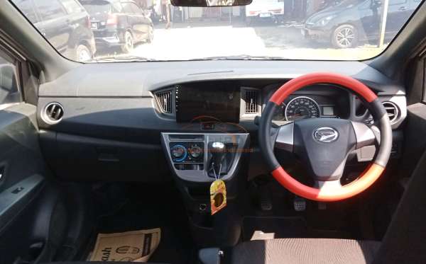 DAIHATSU SIGRA R