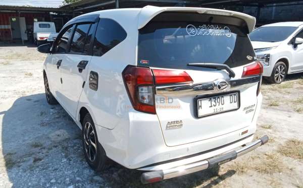 DAIHATSU SIGRA R