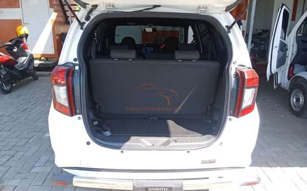 DAIHATSU SIGRA R