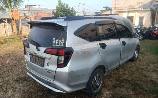 DAIHATSU SIGRA R