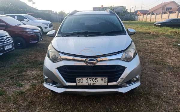 DAIHATSU SIGRA R
