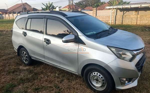 DAIHATSU SIGRA R