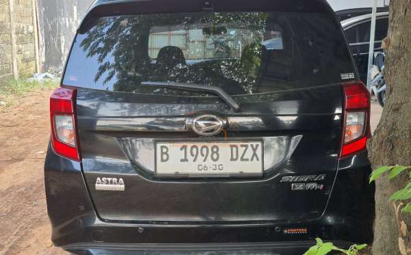 DAIHATSU  SIGRA  1.2 X