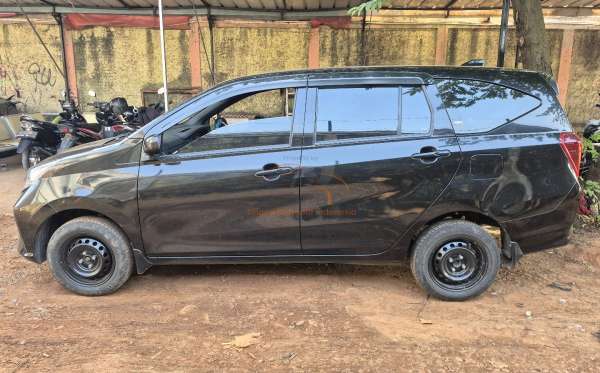 DAIHATSU  SIGRA  1.2 X