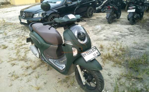 HONDA  SCOOPY