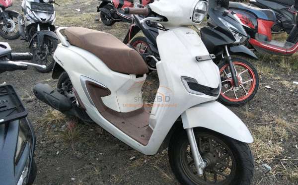 HONDA  STYLO