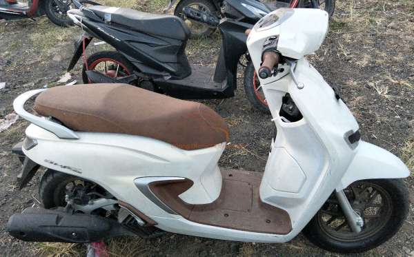 HONDA  STYLO