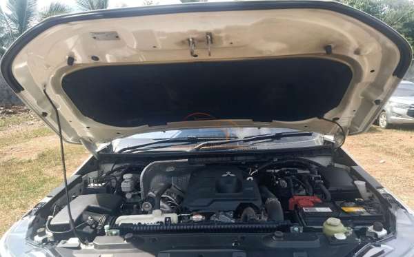 MITSUBISHI DC GLS 4X4