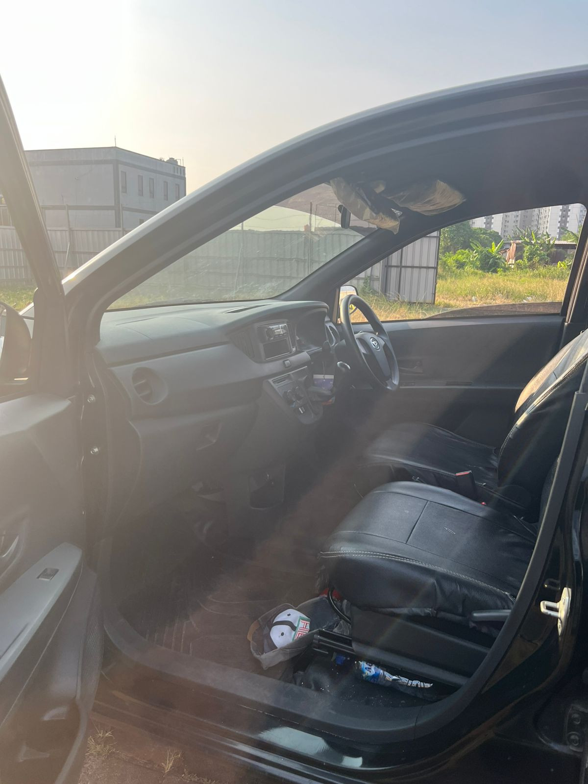 DAIHATSU  SIGRA  D