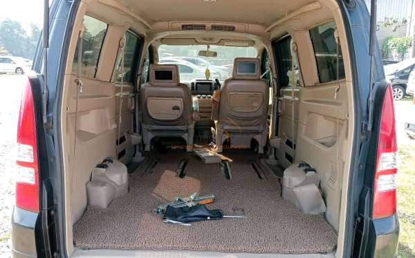 NISSAN SERENA HIGHWAY STAR