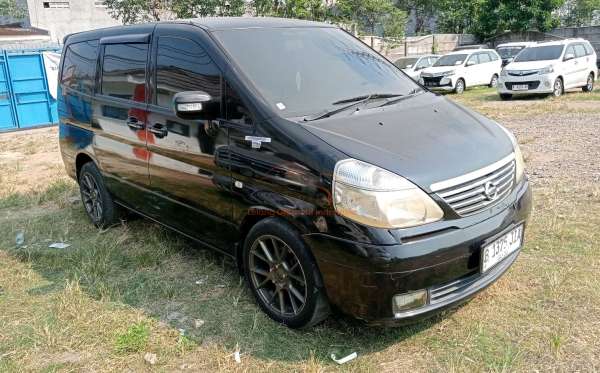 NISSAN SERENA HIGHWAY STAR