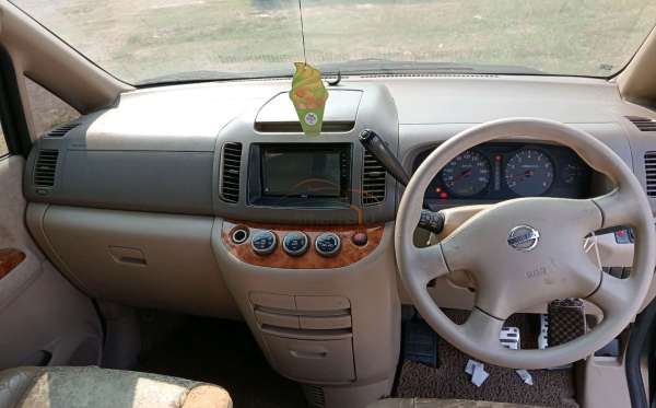 NISSAN SERENA HIGHWAY STAR