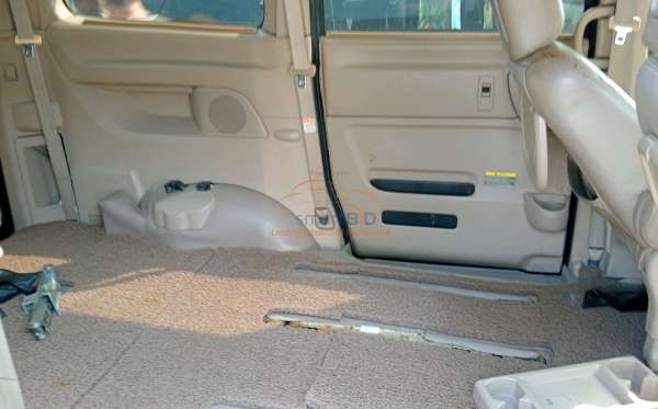 NISSAN SERENA HIGHWAY STAR