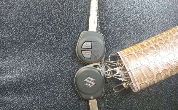 SUZUKI  ERTIGA