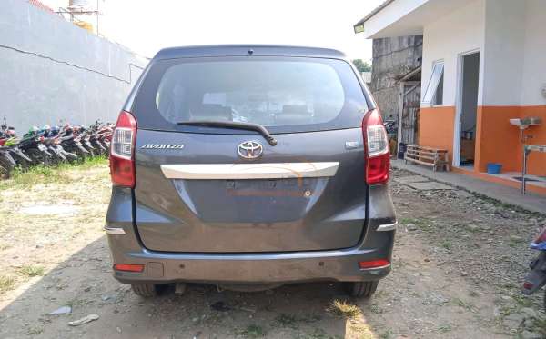 TOYOTA AVANZA 1.3 E