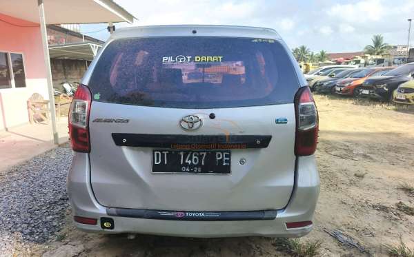 TOYOTA AVANZA 1.3 E