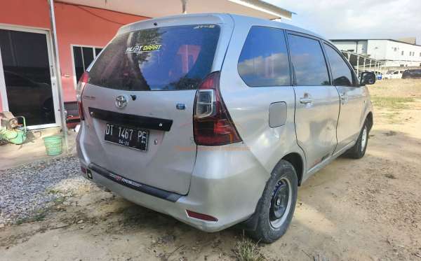 TOYOTA AVANZA 1.3 E