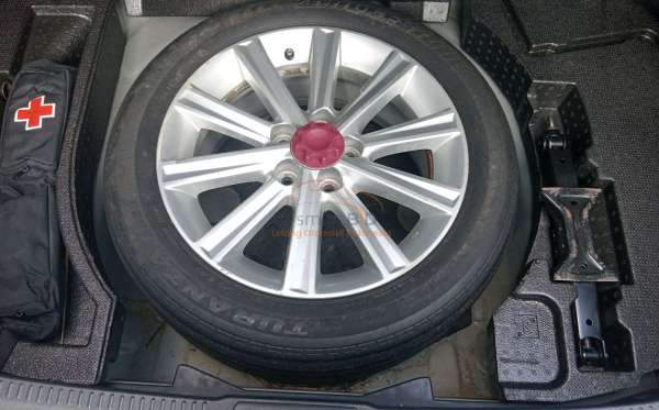 TOYOTA CAMRY V 2.5