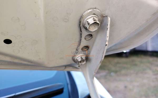 TOYOTA HARRIER 2.0 L