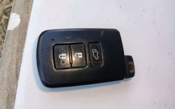 TOYOTA HARRIER 2.0 L