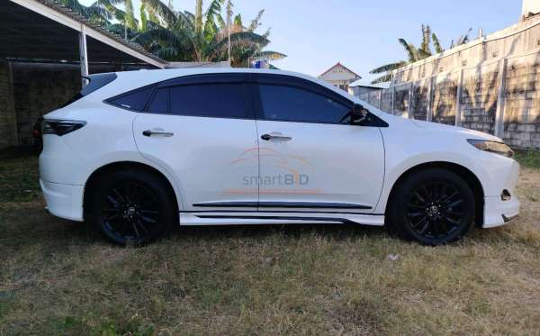 TOYOTA HARRIER 2.0 L