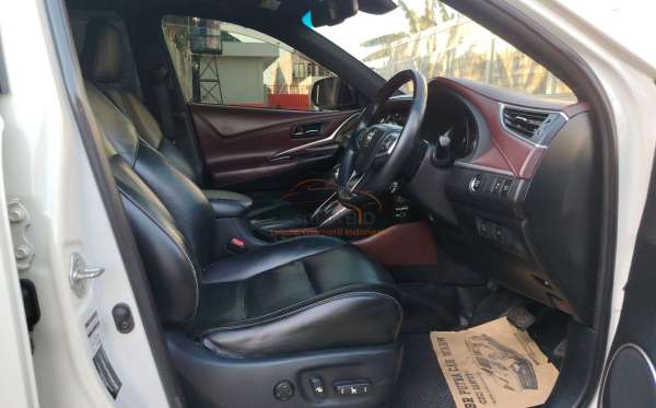 TOYOTA HARRIER 2.0 L