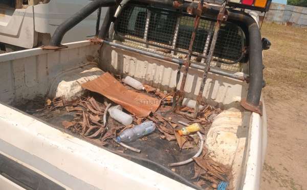 TOYOTA HILUX 2.4 E