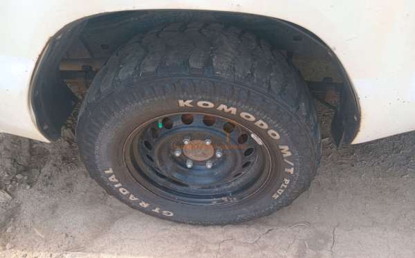 TOYOTA HILUX 2.4 E