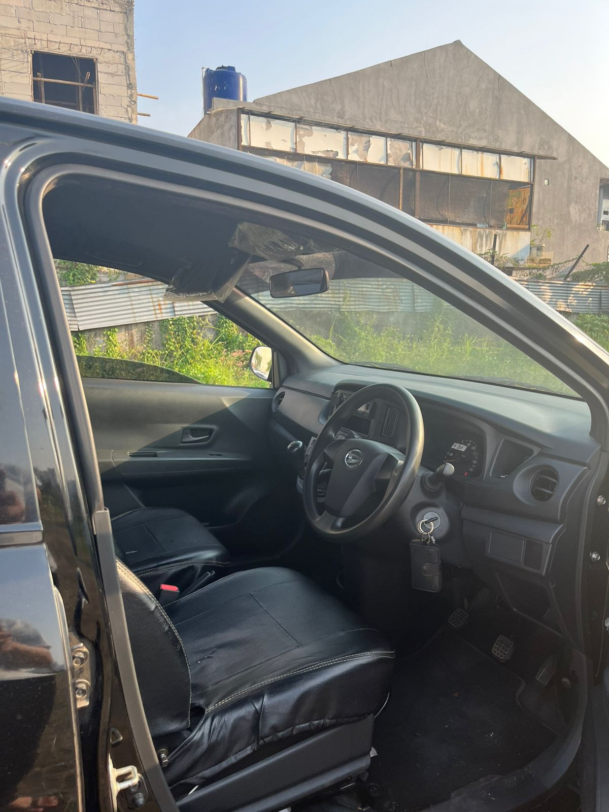 DAIHATSU  SIGRA  D