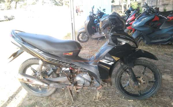 YAMAHA JUPITER Z1 CW