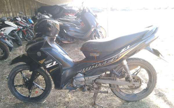 YAMAHA JUPITER Z1 CW