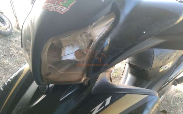 YAMAHA JUPITER Z1 CW