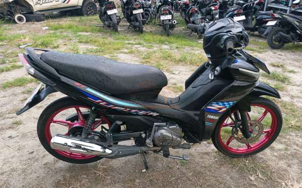 YAMAHA  JUPITER Z1