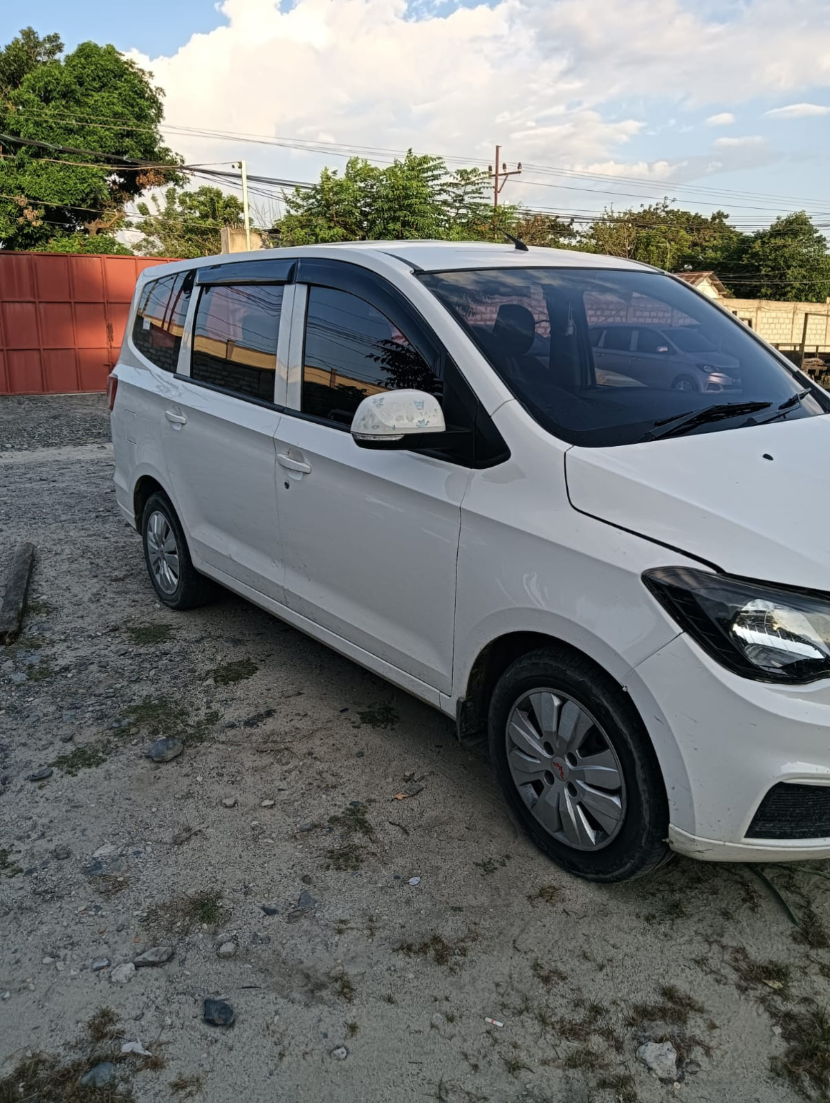 WULING  CONFERO  1.5 DB MY (4X2)