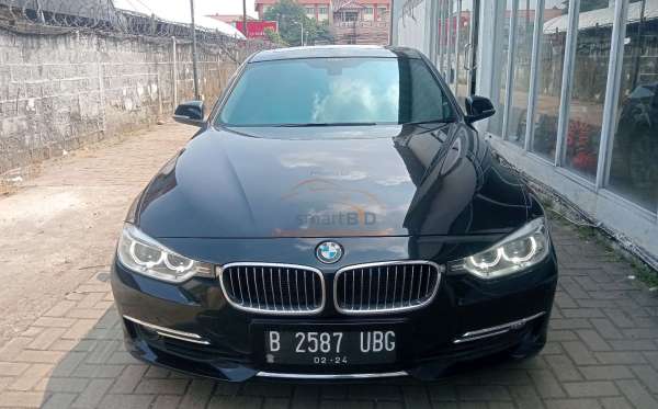 BMW 335i AT (CBU)