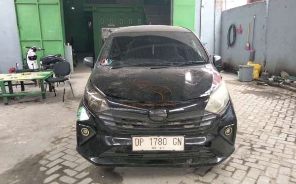 DAIHATSU  SIGRA  D
