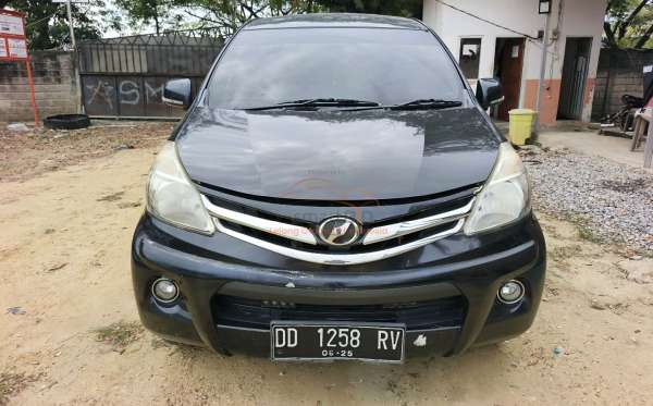 DAIHATSU  XENIA