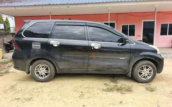 DAIHATSU  XENIA