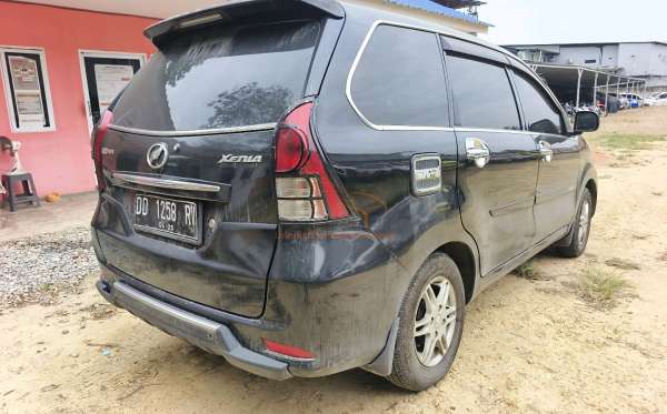 DAIHATSU  XENIA