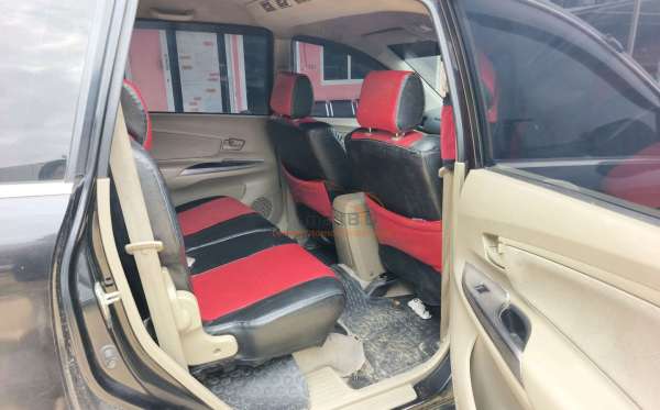 DAIHATSU  XENIA
