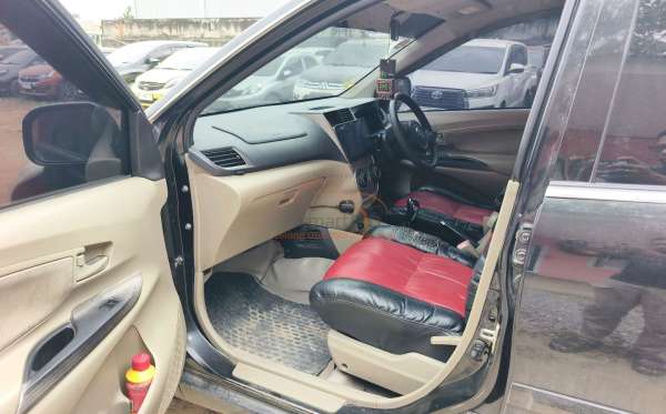 DAIHATSU  XENIA