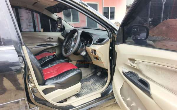 DAIHATSU  XENIA