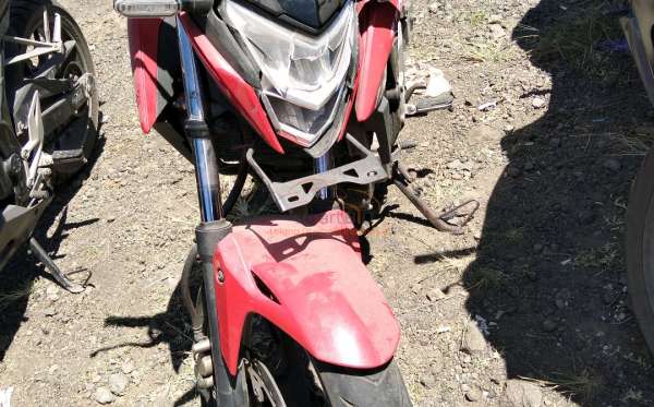 HONDA  CB 150 R