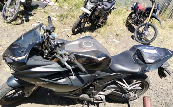 HONDA CBR 150 R