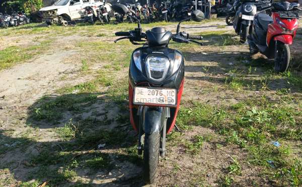 HONDA  GENIO