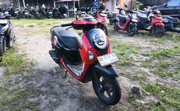 HONDA  SCOOPY